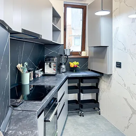 Apartment Huge Spectacular 3br Ultra Rosetti *