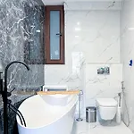 Huge Spectacular 3br Ultra Rosetti Lejlighed *